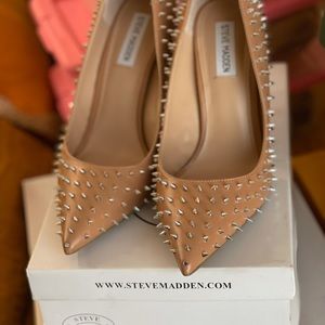 Steve Madden Nude Heels